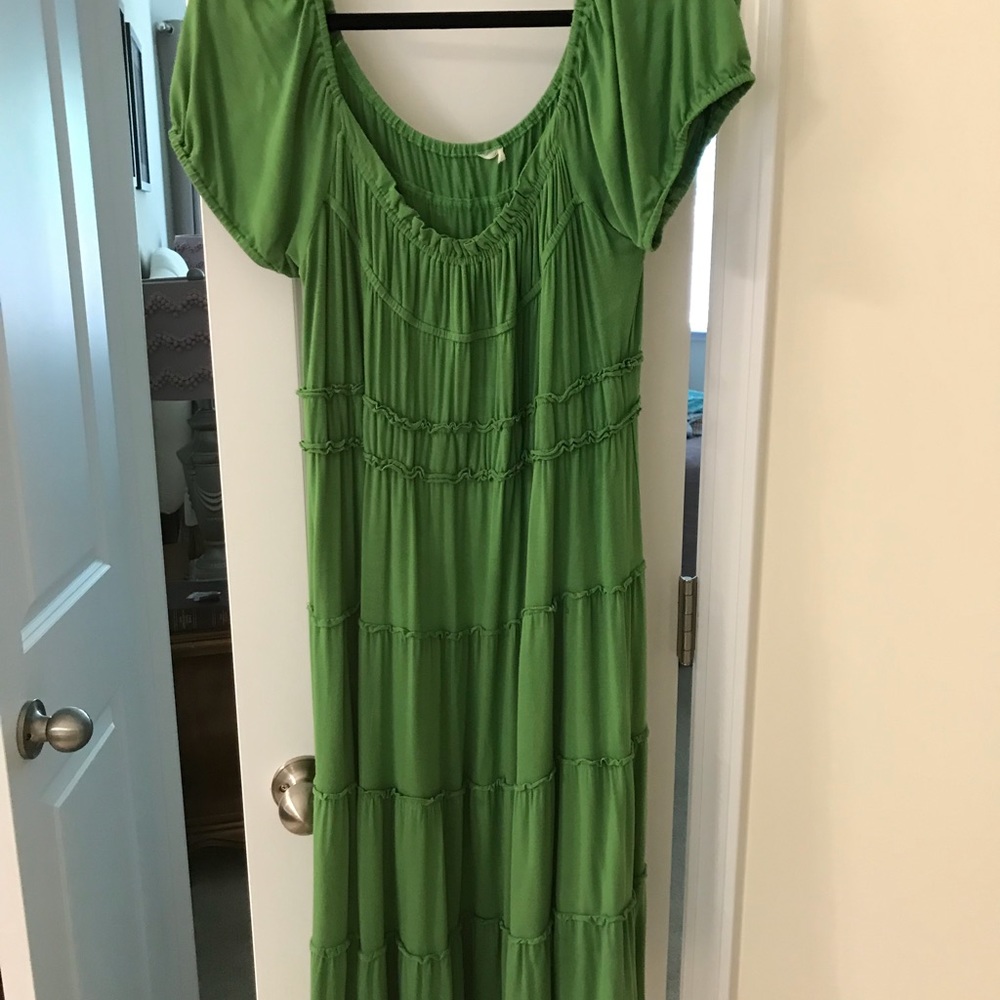 Olive color short sleeve jersey -tiered dress